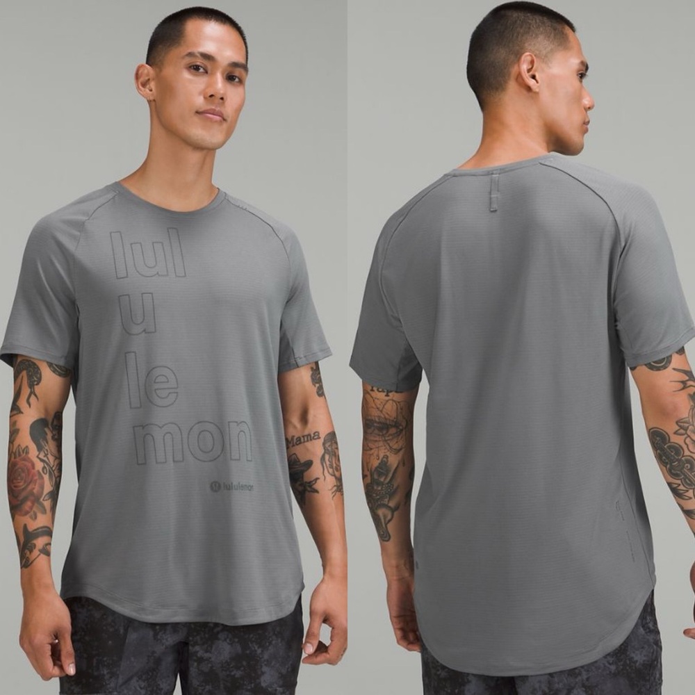 Lululemon‎ Grey Short Sleeve Tee Mens Size Large Athletic T-Shirt Anti Stink Run